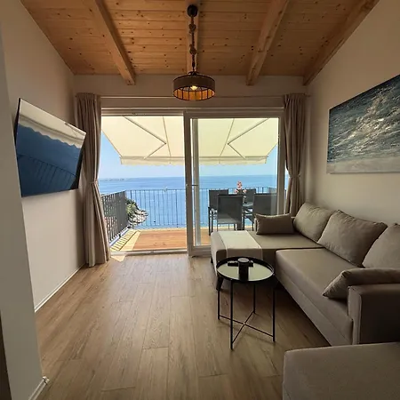 The Horizon Apartment